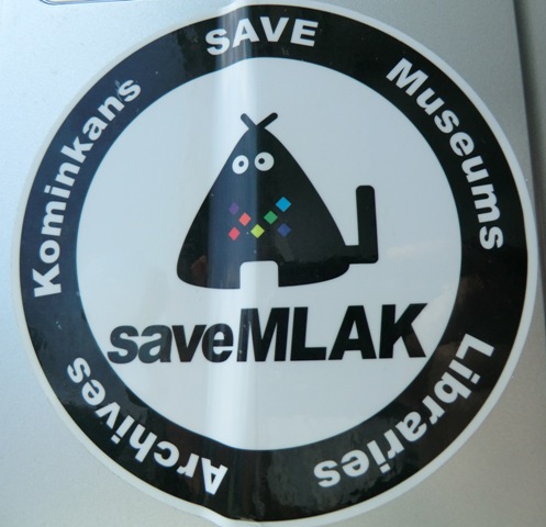saveMLAK-sticker2011.jpg